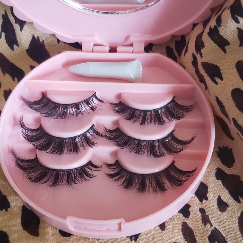 Eyelash Storage Set - Picture 2 of 3